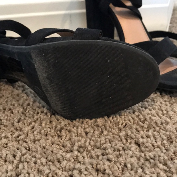 Mossimo black suede lace up heels - Picture 3 of 3